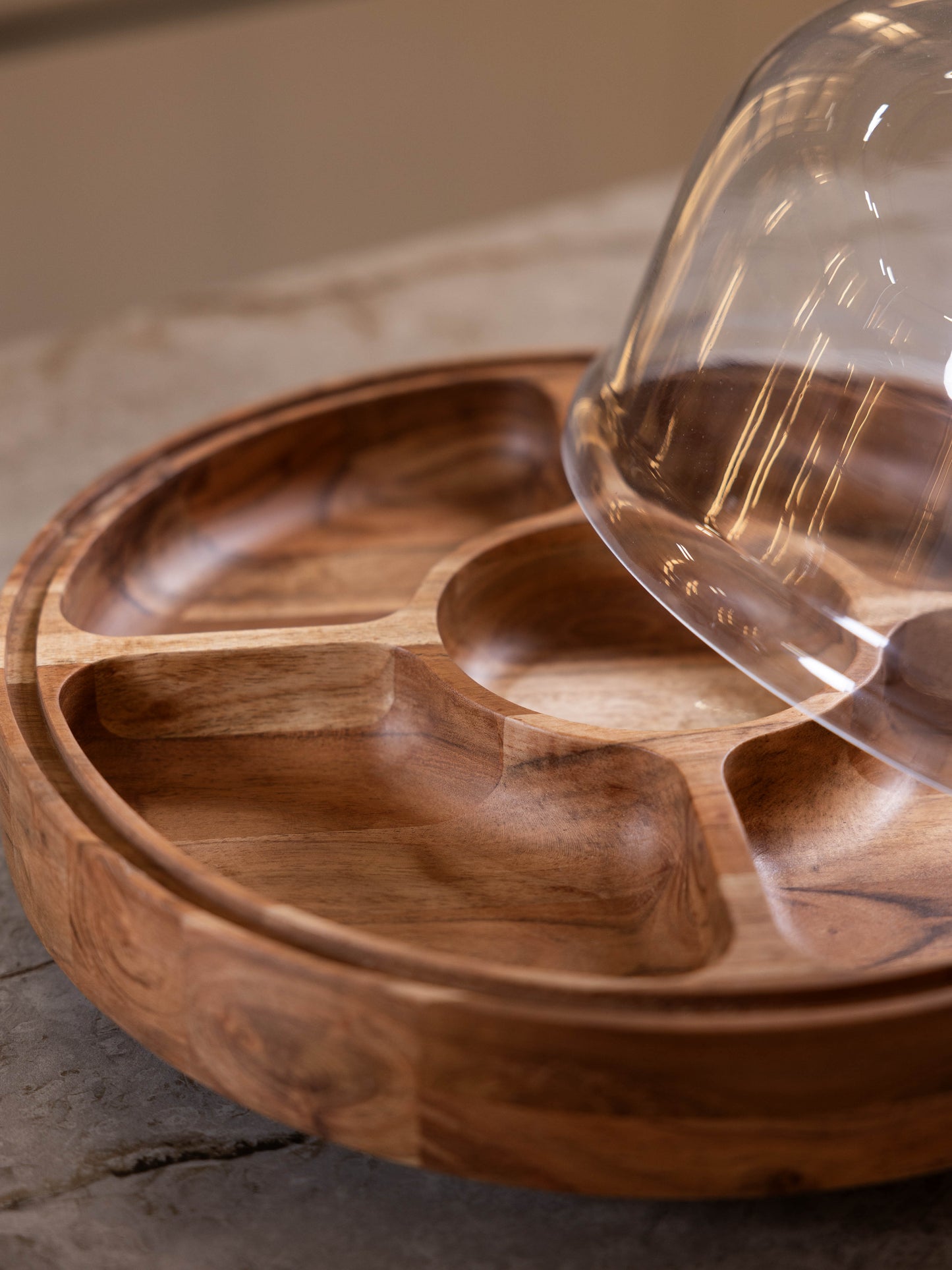 مضيقة حلويات بتصميم أنيق