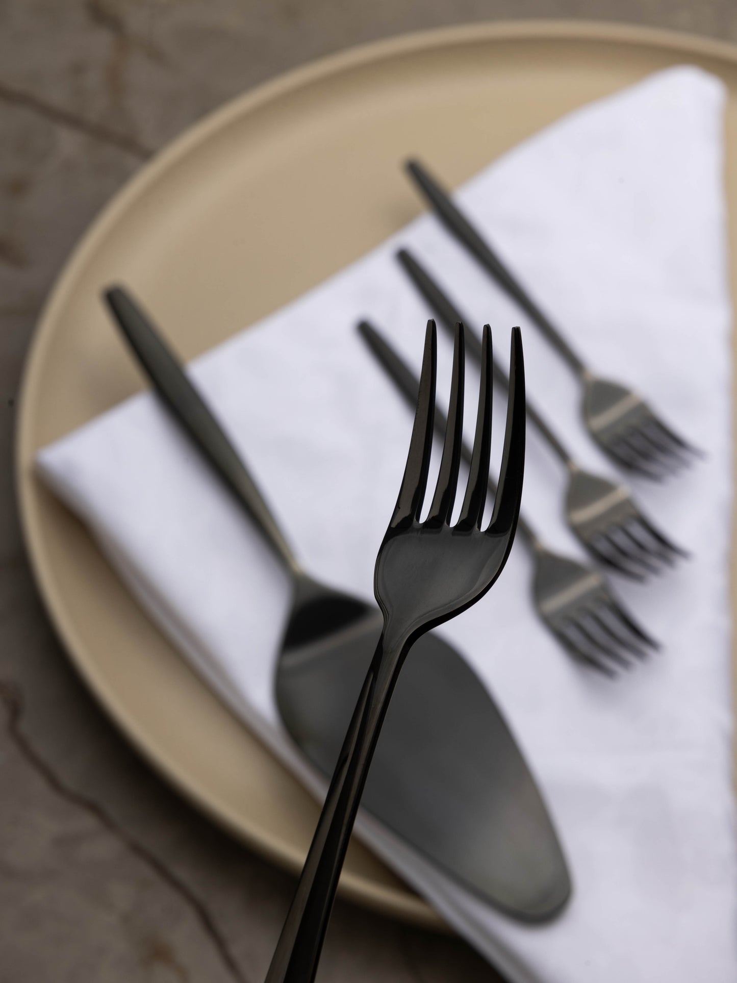 طقم شوك كيك بتصميم أنيق