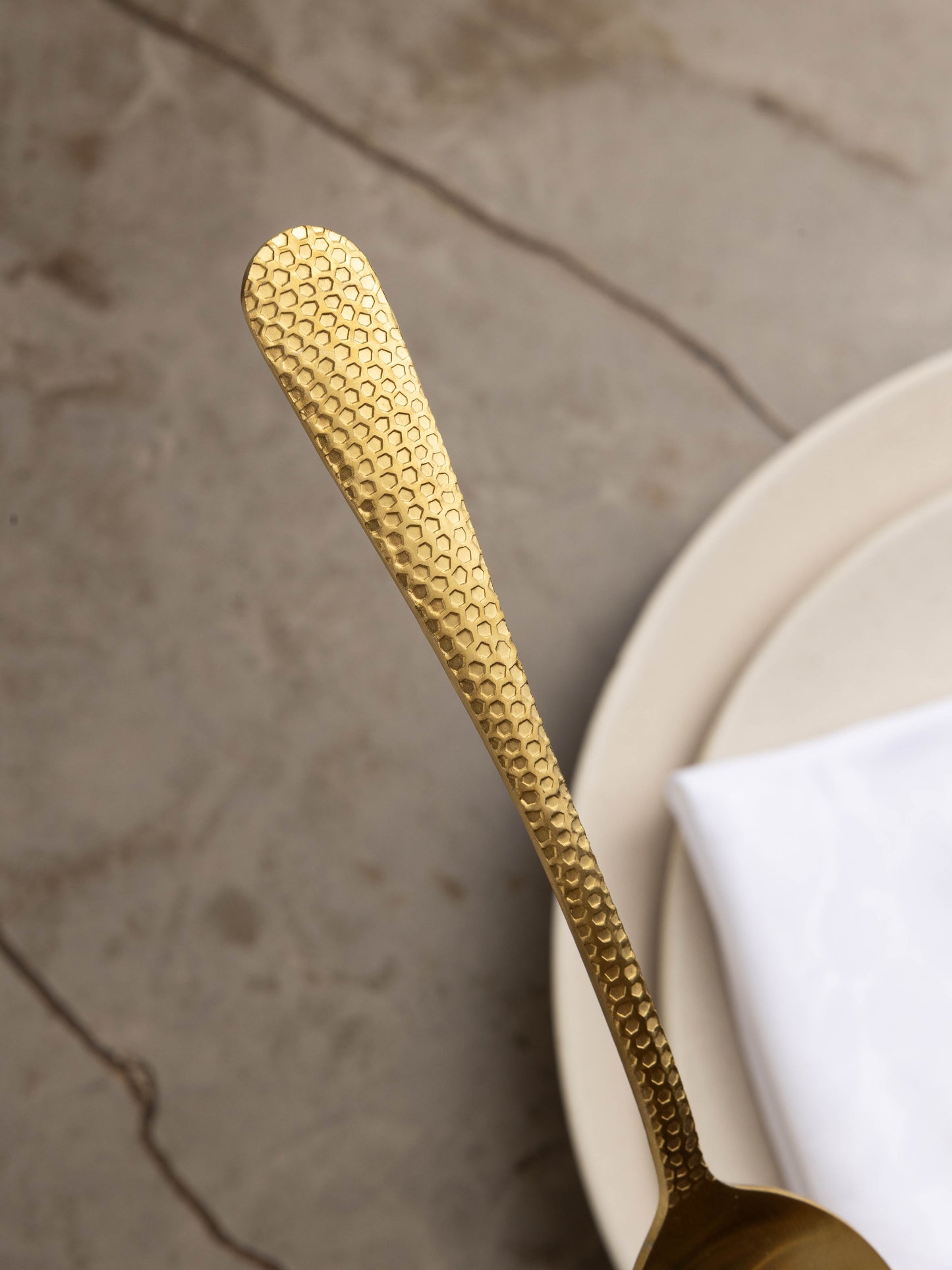 طقم ملاعق بحجم كبير بتصميم أنيق