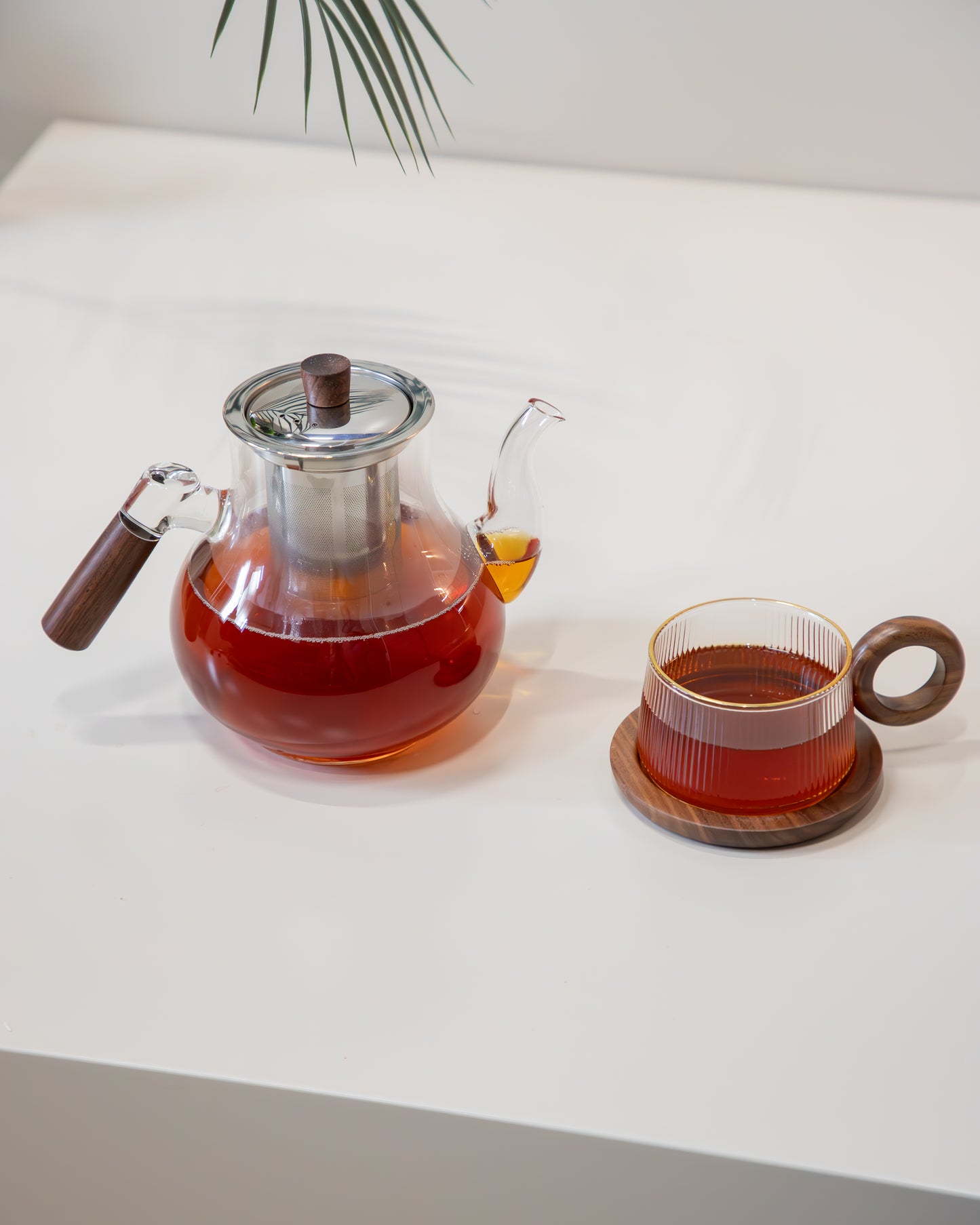 ابريق شاي زجاجي بتصميم مميز