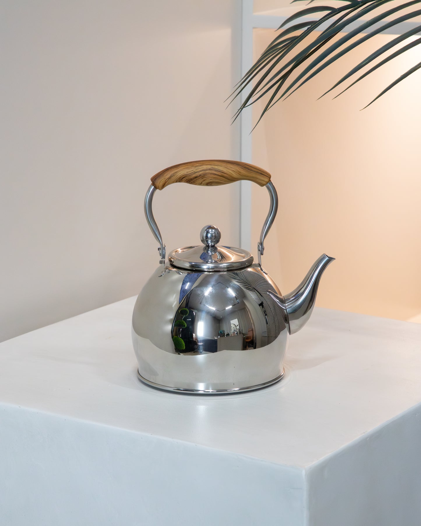 ابريق شاي بتصميم عملي