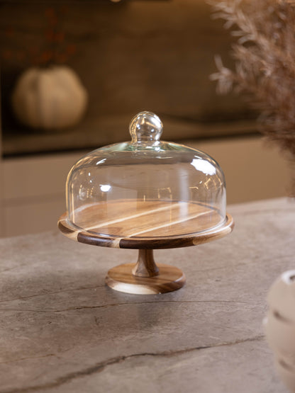 مضيفة كيك بتصميم أنيق