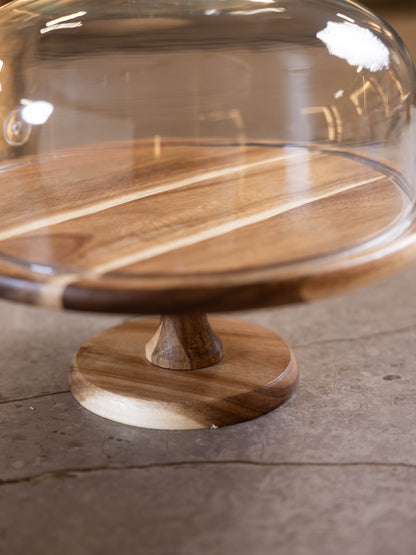 مضيفة كيك بتصميم أنيق