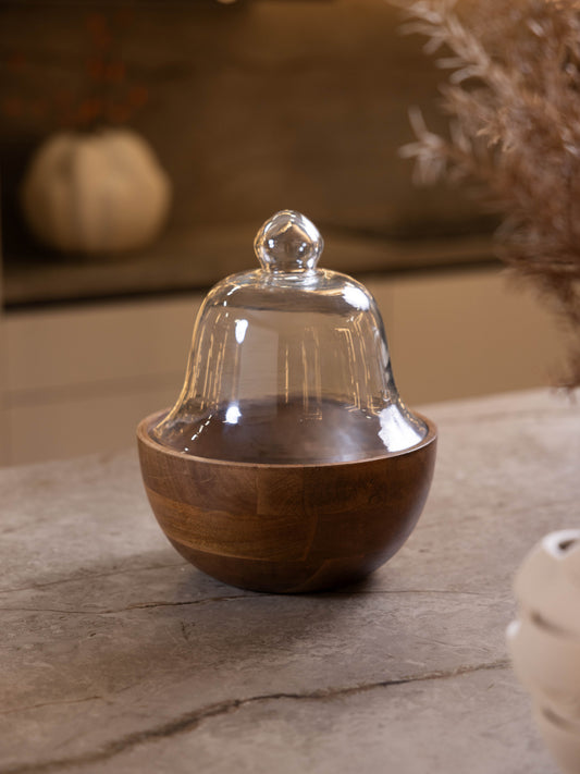 مضيفة كيك بتصميم أنيق