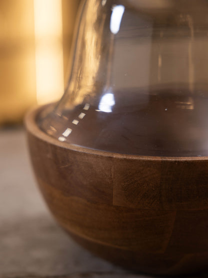 مضيفة كيك بتصميم أنيق