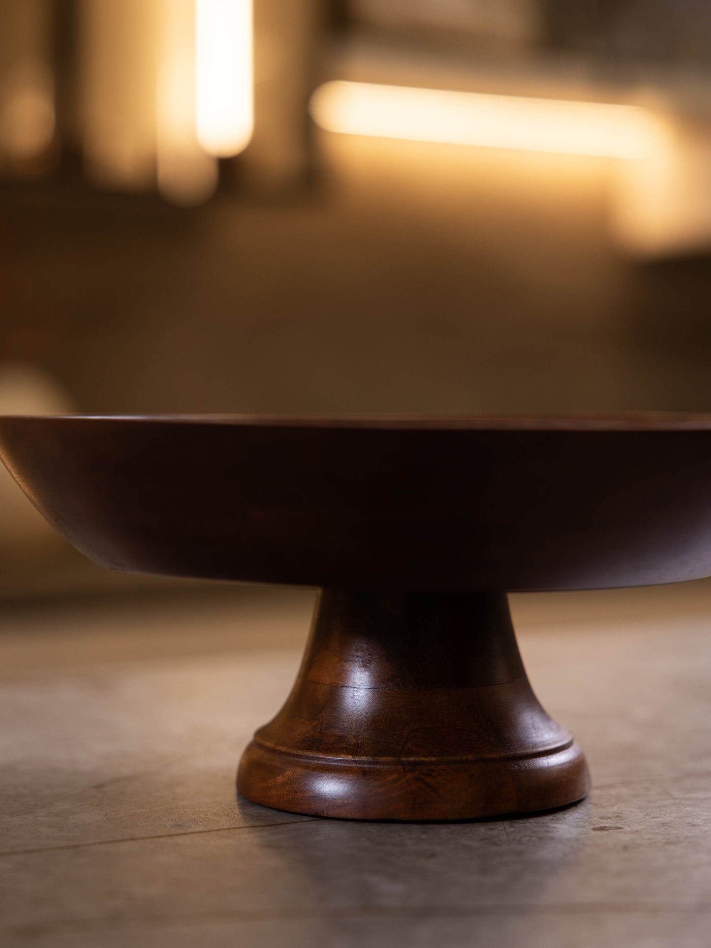 مضيفة كيك بتصميم أنيق