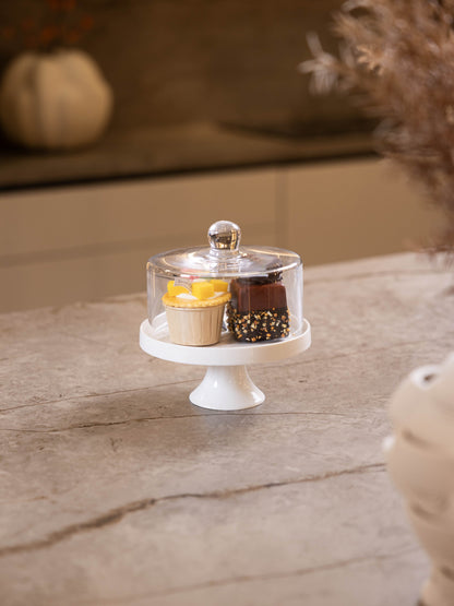 مضيفة كب كيك بتصميم أنيق