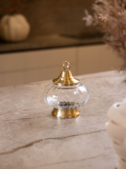 مضيفة حلويات بتصميم كلاسيك