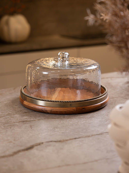 مضيفة كيك بتصميم أنيق