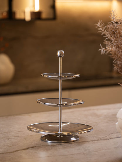 مضيفة كب كيك بتصميم أنيق