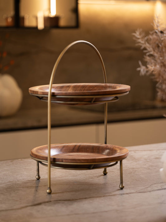 مضيفة كب كيك بتصميم أنيق