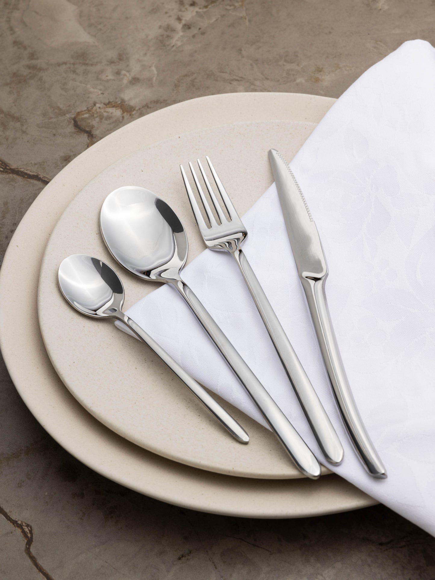 طقم ملاعق بتصميم أنيق