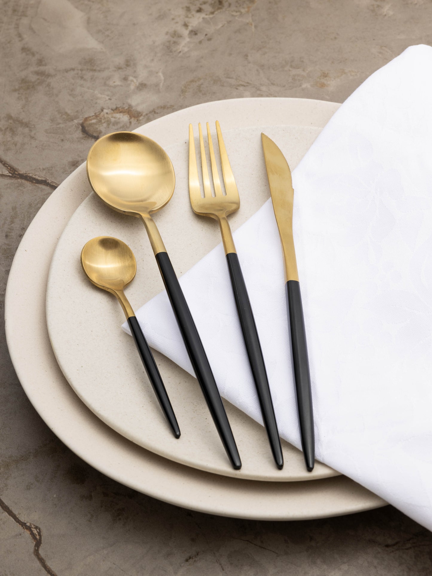 طقم ملاعق بتصميم مميز