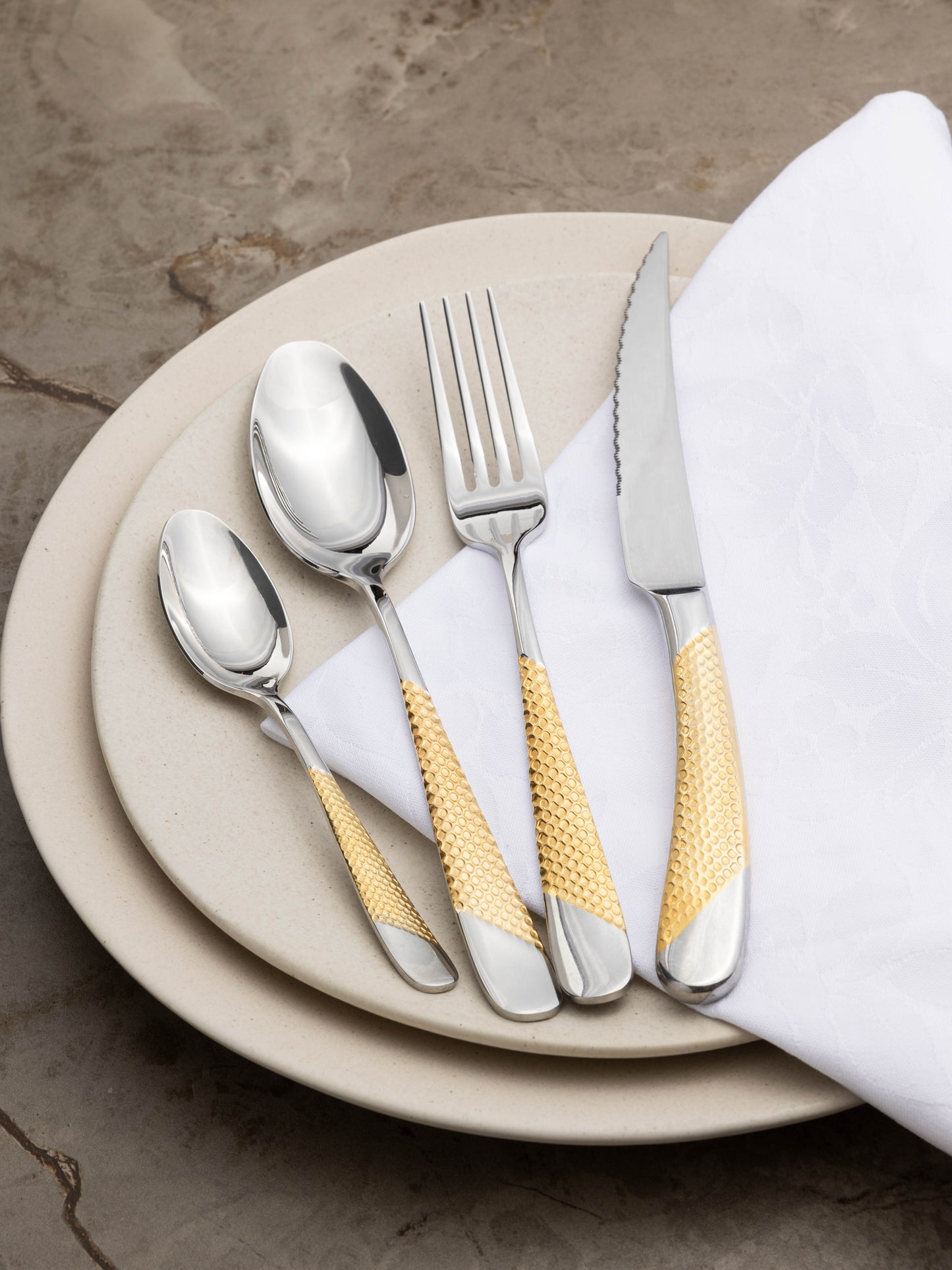 طقم ملاعق بتصميم كلاسيك