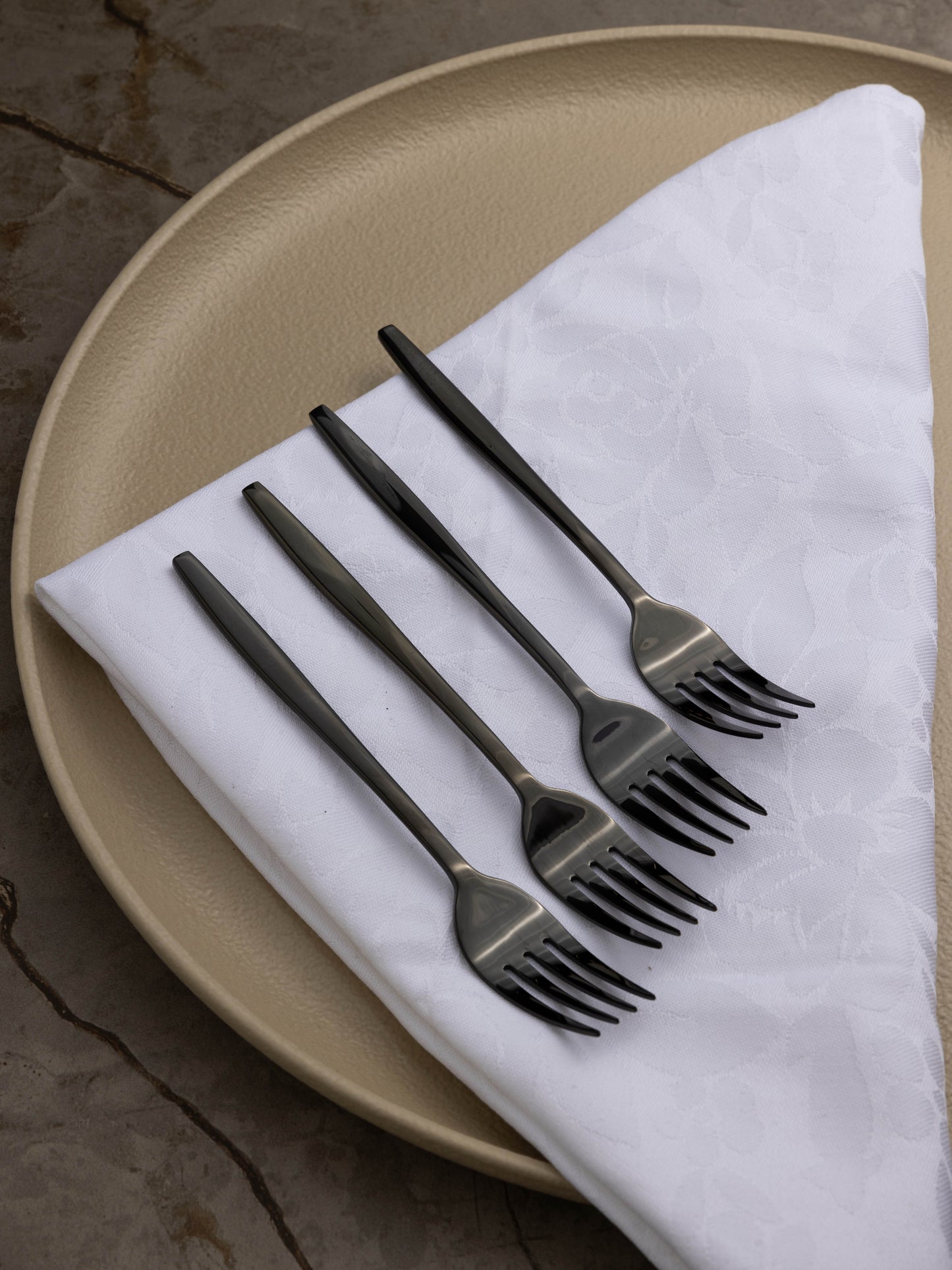 طقم شوك بتصميم أنيق