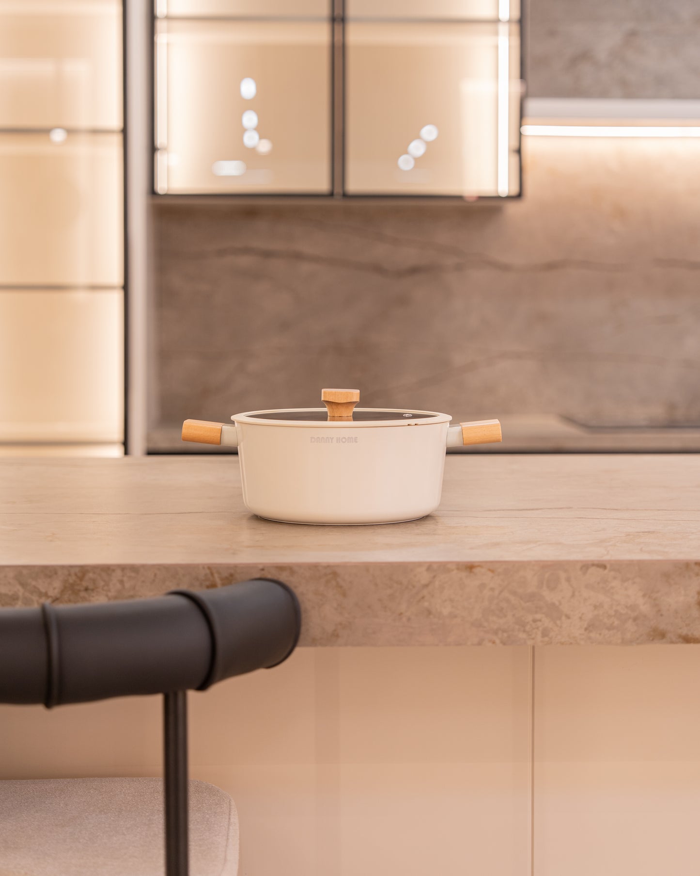 DANNY HOME مجموعة من