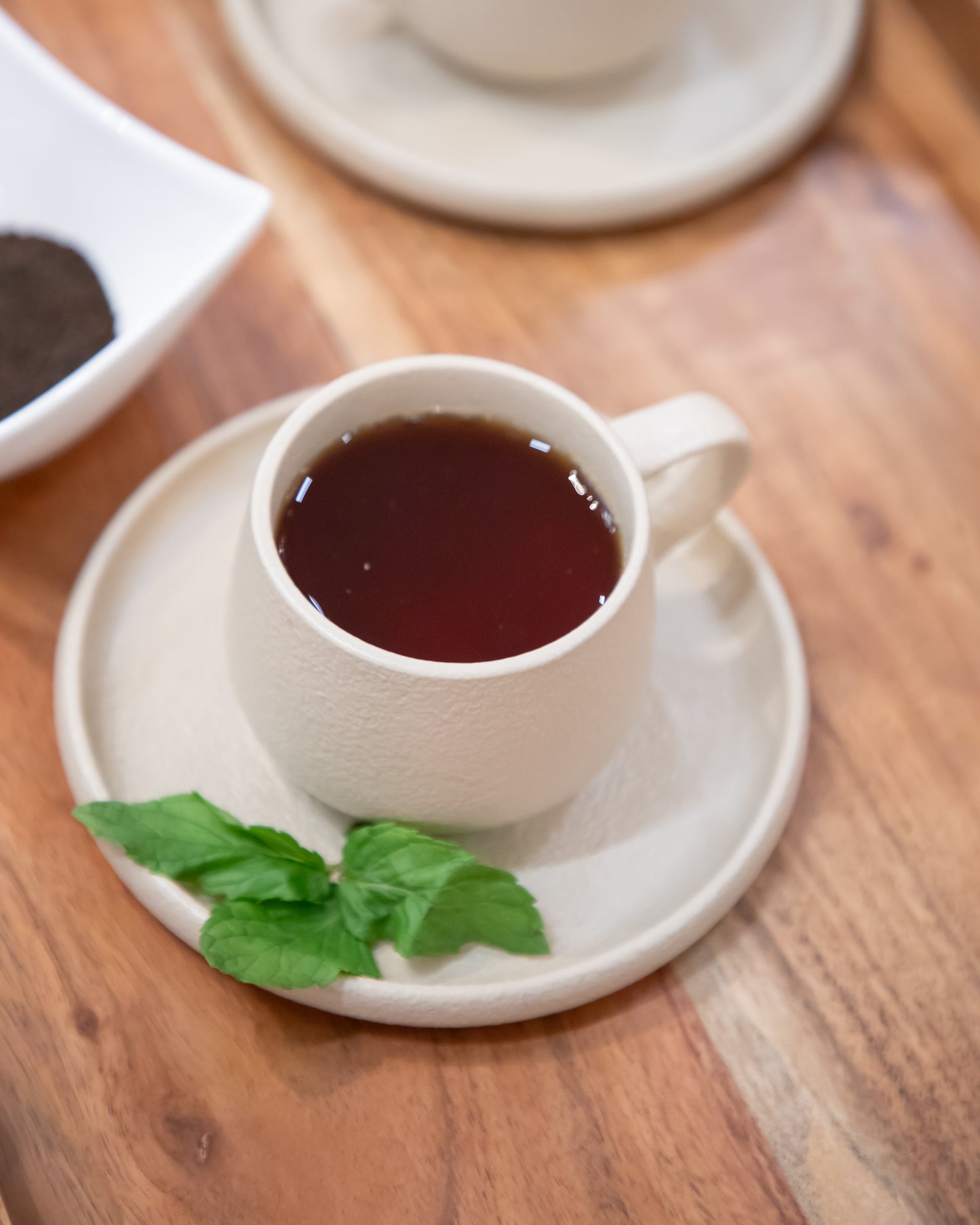 طقم فناجين شاي بيج