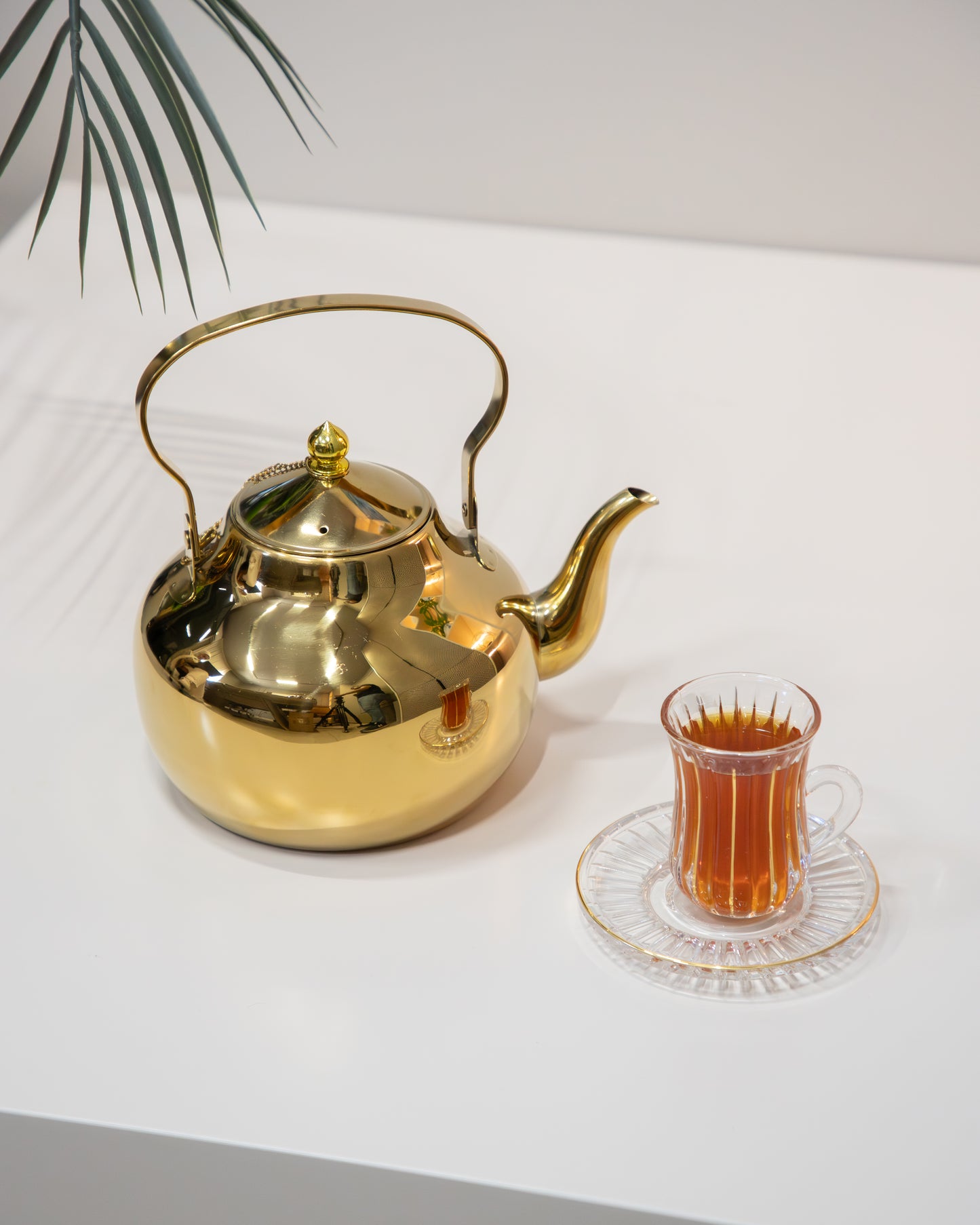 ابريق شاي بتصميم مميز