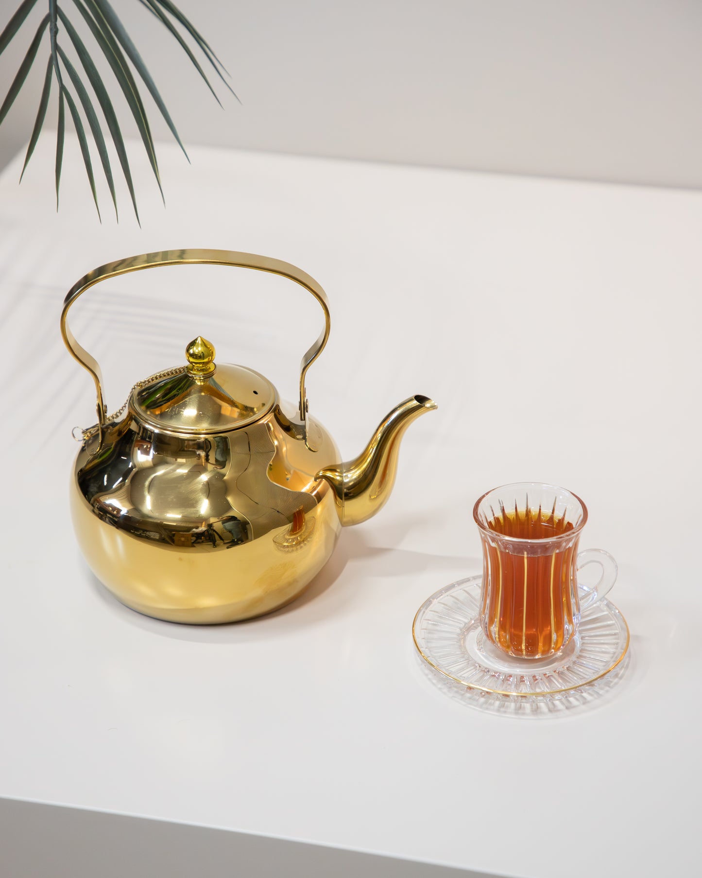 ابريق شاي بتصميم مميز