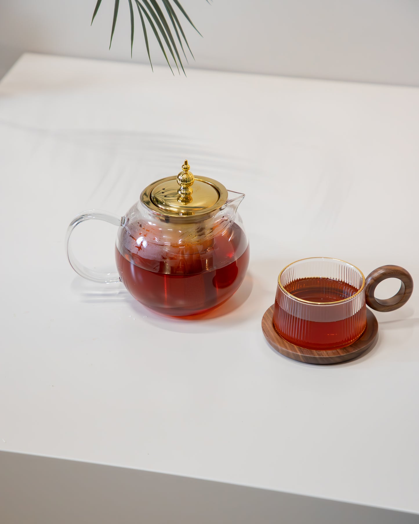 ابريق شاي زجاجي بتصميم أنيق