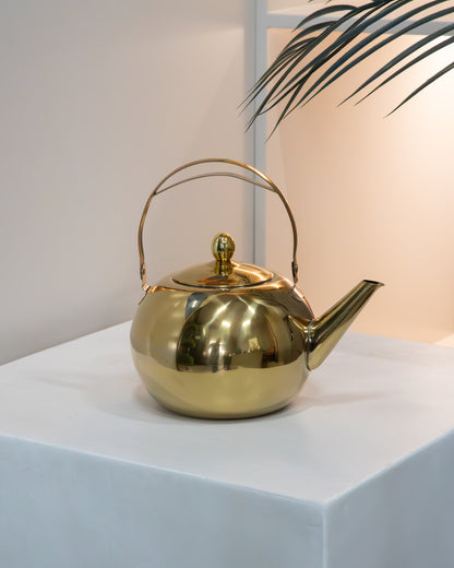 ابريق شاي بتصميم مميز