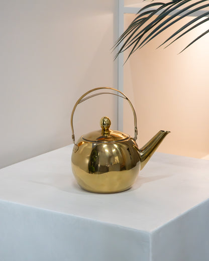 ابريق شاي بتصميم مميز