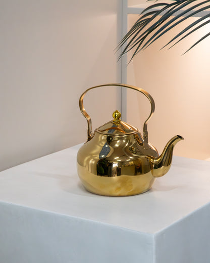 ابريق شاي بتصميم مميز