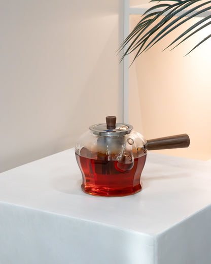 ابريق شاي زجاجي بتصميم مميز