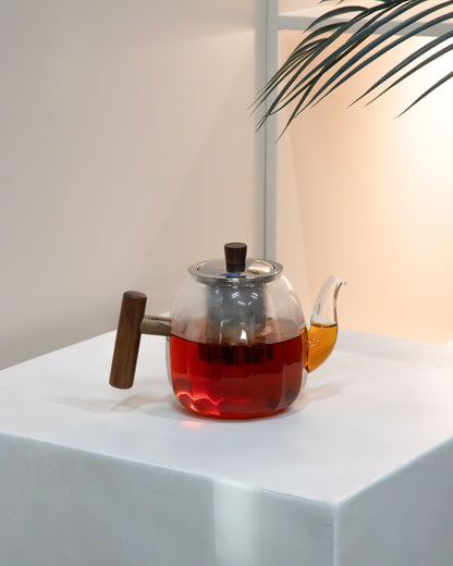 ابريق شاي زجاجي بتصميم مميز